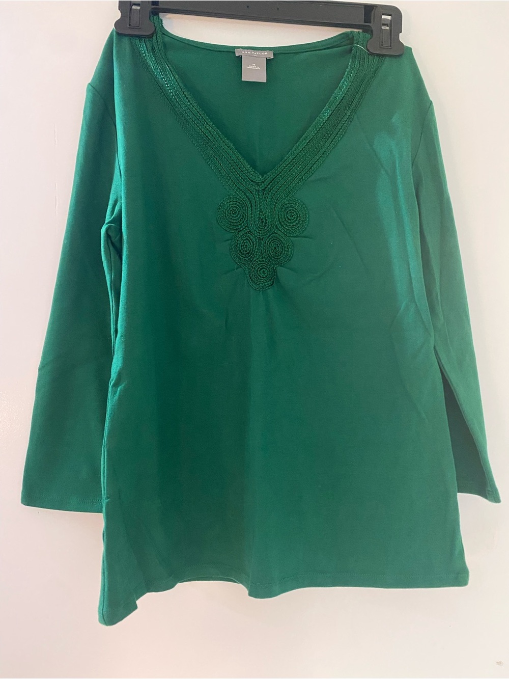 Ann Taylor Green Embroidered V-Neck Tunic